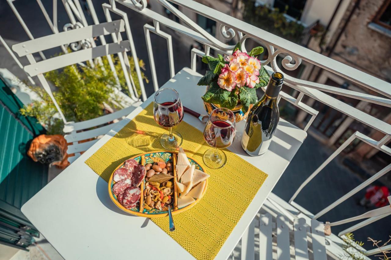 Taoapartments - Casa Vittoria Taormina Bagian luar foto